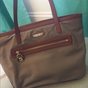 Michael Kors Kempton Tote Bag