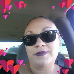 Meet your Posher, Juanita