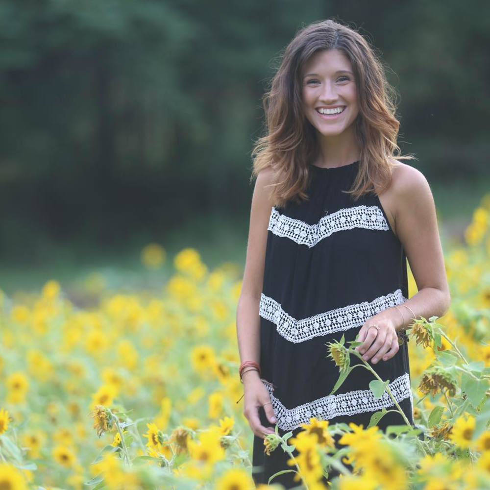 Meet your Posher, Lauren