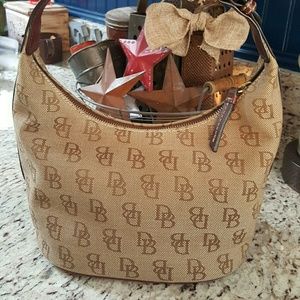 Dooney & Bourke bucket bag
