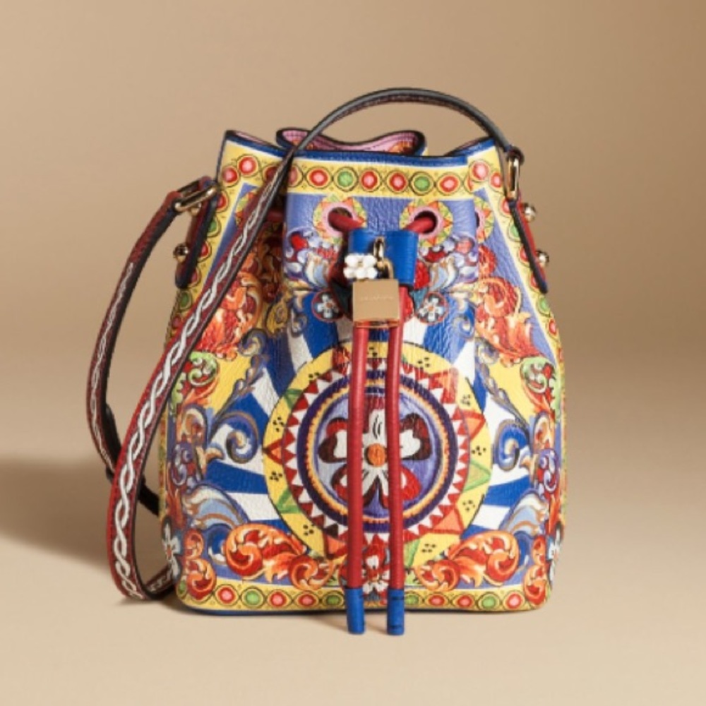 IN SEARCH OF DOLCE AND GABBANA BAG