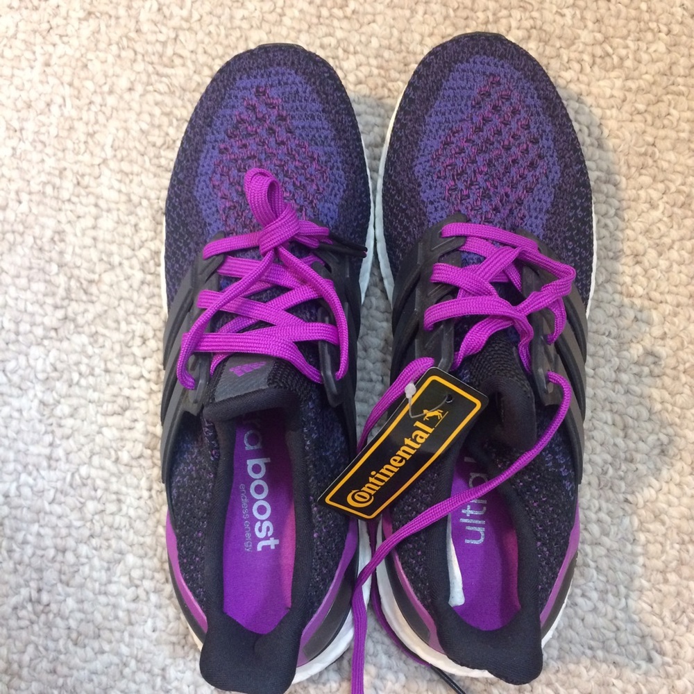 Brand new, never worn, adidas ultra Boost in w 8