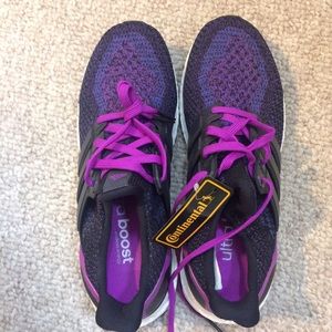 Brand new, never worn, adidas ultra Boost in w 8