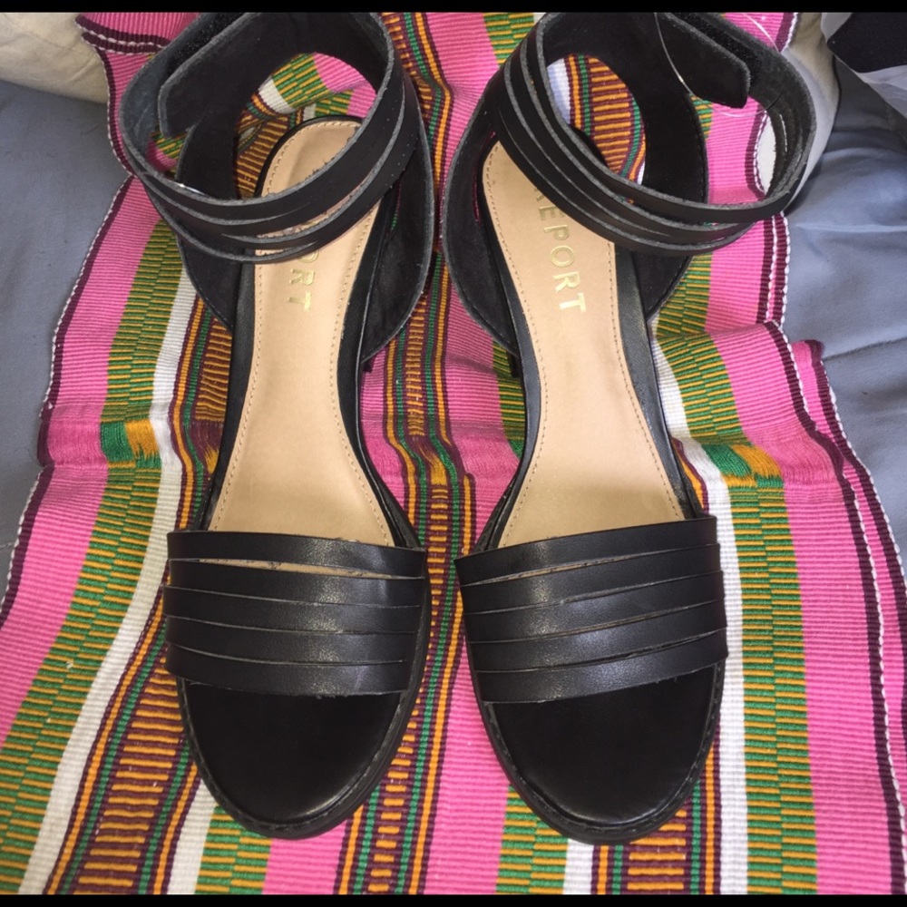 Black thick heels by report