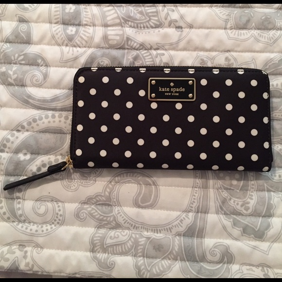kate spade Handbags - Kate spade wallet