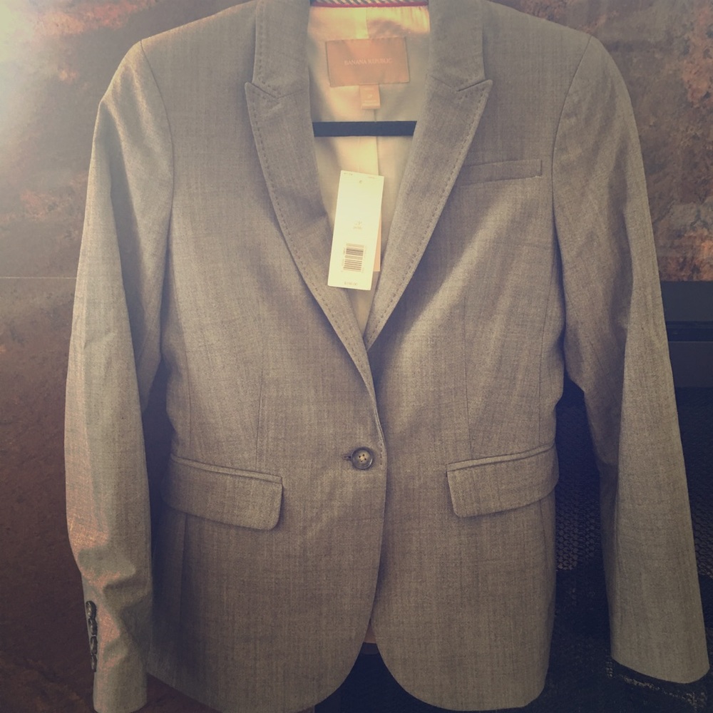Banana Republic grey blazer