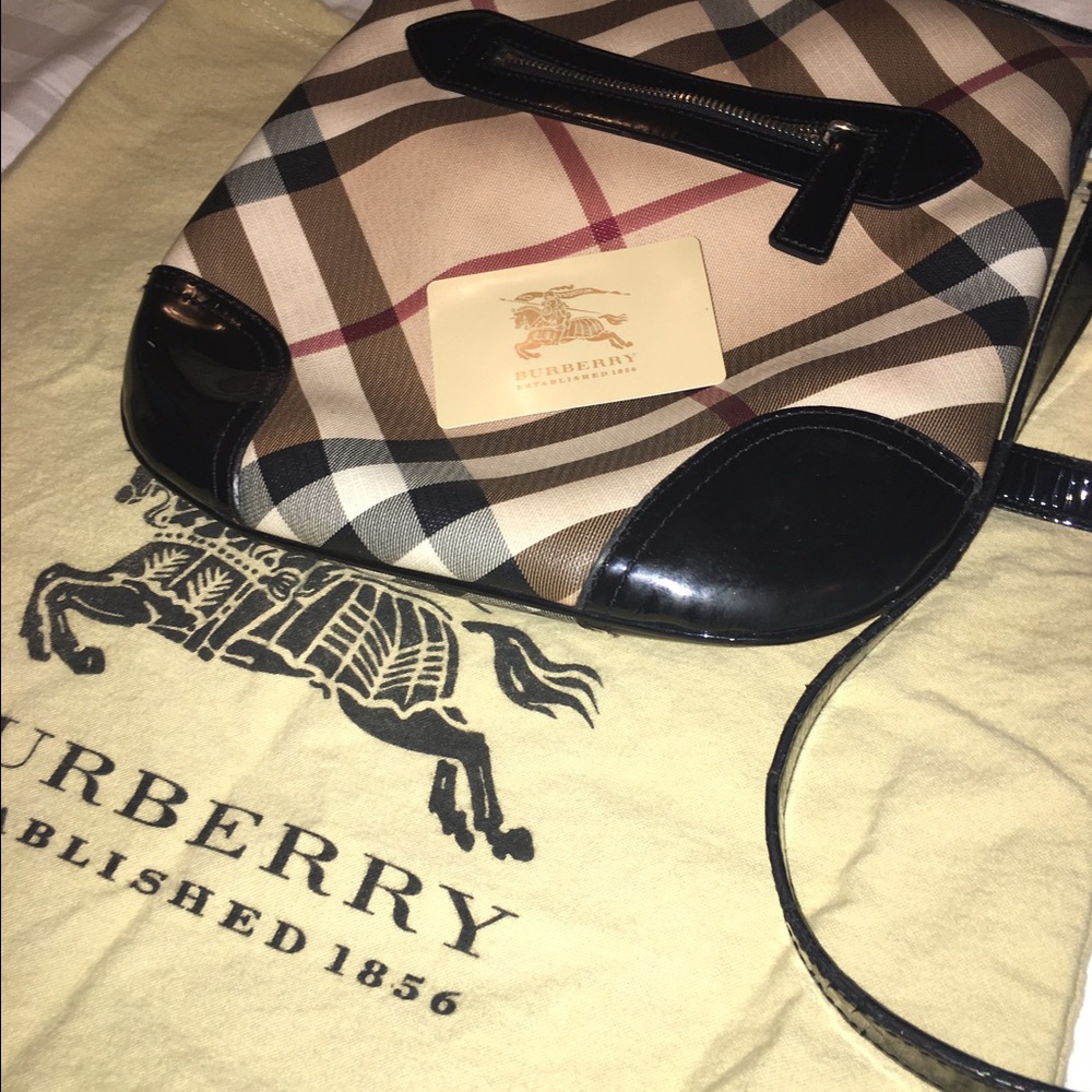 Burberry cross body bag