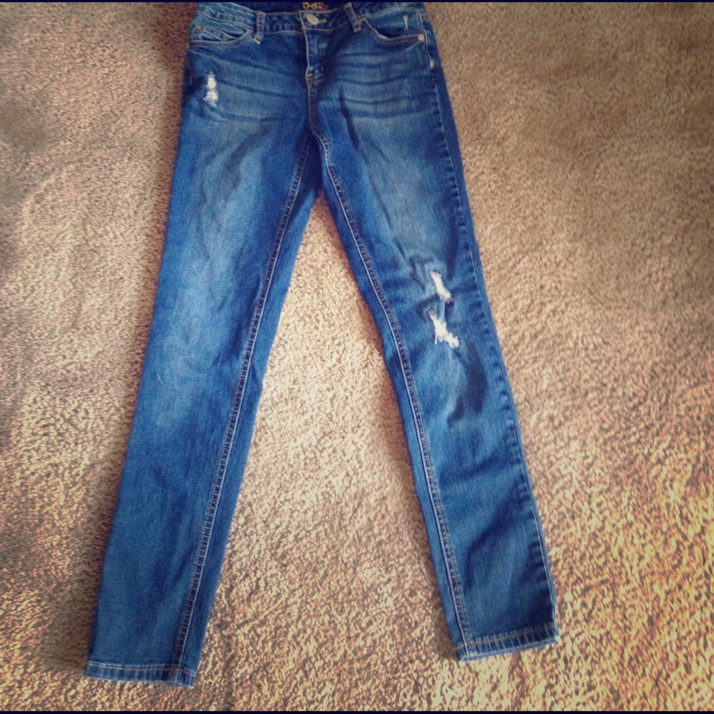 I am selling pants from Justice