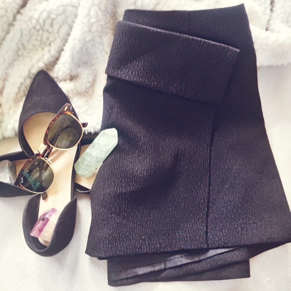 Price⬇️ Black wrap around skirt