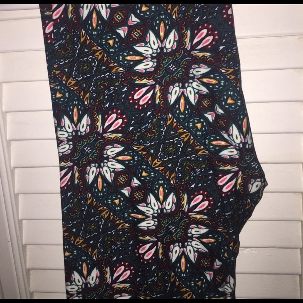 Lularoe leggings.  OS