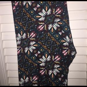 Lularoe leggings.  OS