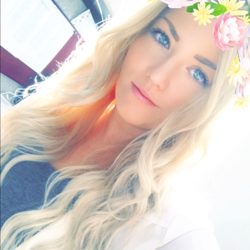 Meet your Posher, Ariel