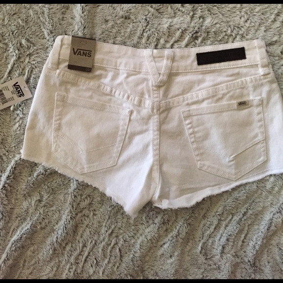 VANS DESTROYED MINI SHORTS - Picture 2 of 8