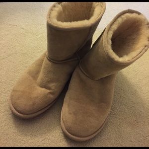 Ugg sand boots