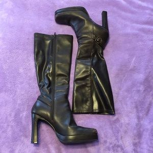 Sexy platform boots