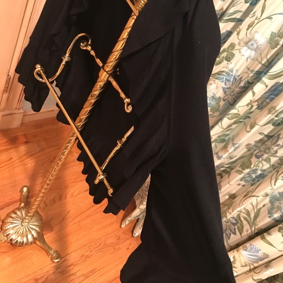 Black open cardigan with ruffled sleeves/hemline - Picture 3 of 4