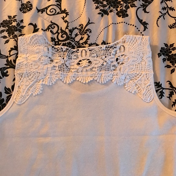 Style & Co. - Picture 3 of 4