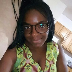 Meet your Posher, Keshia