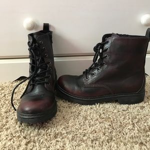 Final priced Bongo combat boots