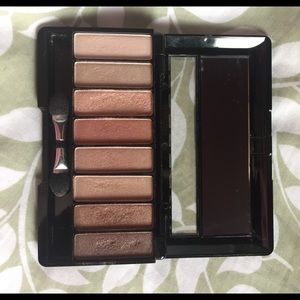 Avon nude eyeshadow pallet