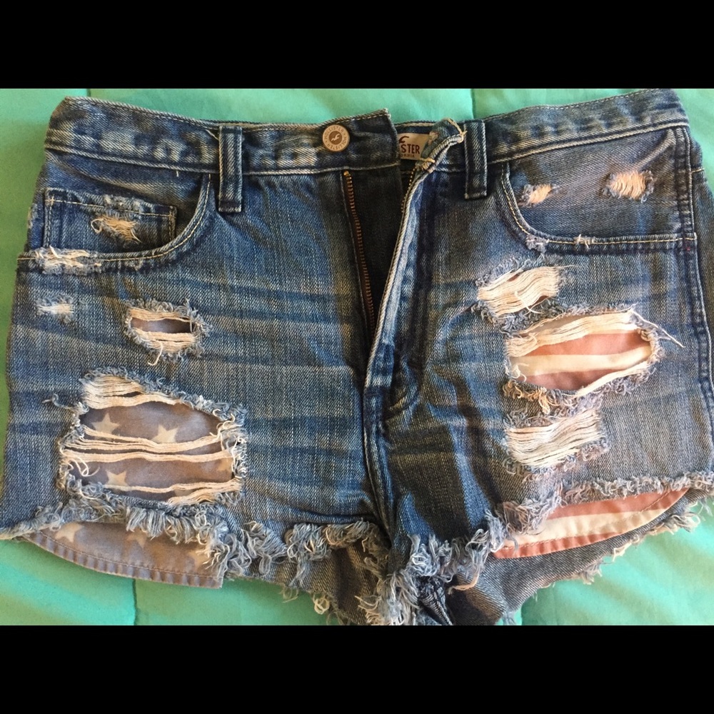 LIKE NEW Hollister shorts
