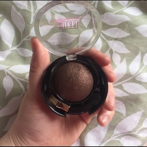 Milani baked eyeshadow