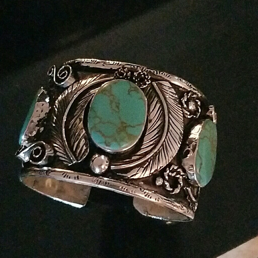 Turquoise and silver bracelet