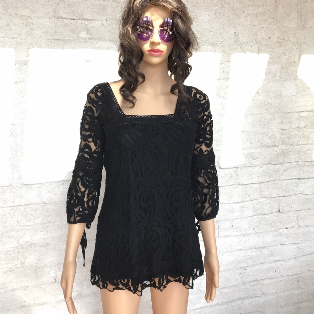 Solitaire  Lace Top,  Front & Back Square Neckline.