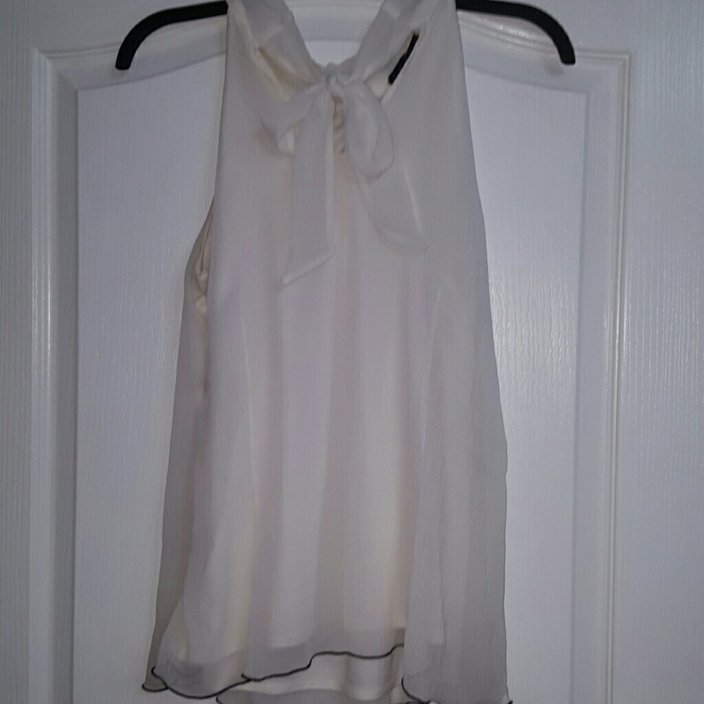 Ruffled top - Picture 3 of 3