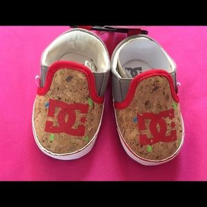 Baby boy DC shoes Sz 6-9 month