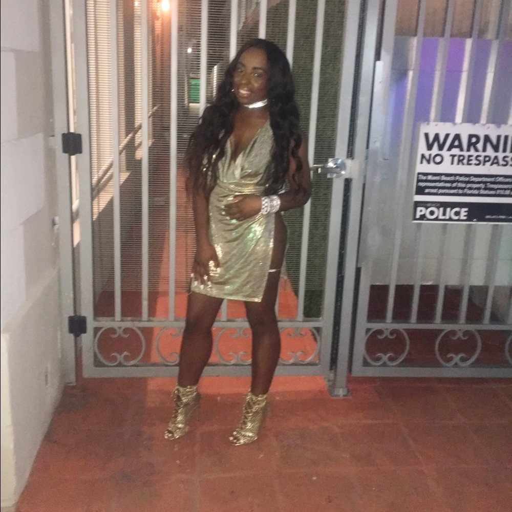GoJane gold statement dress!