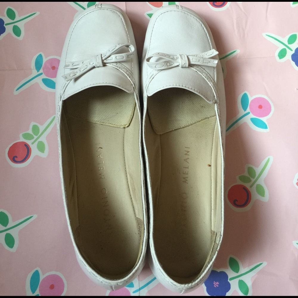 Antonio Melani White Bow Ballet Flats