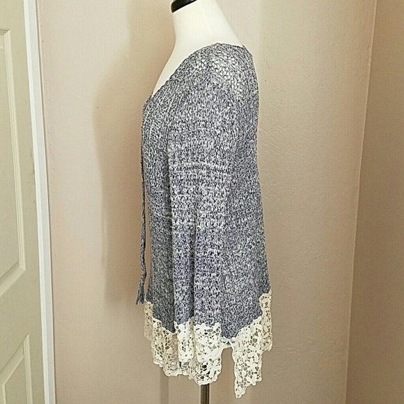 ❌SOLD!❌ ✔SALE✔ 🌷 I.N.C.~ LACE TRIM SWEATER - Picture 3 of 8