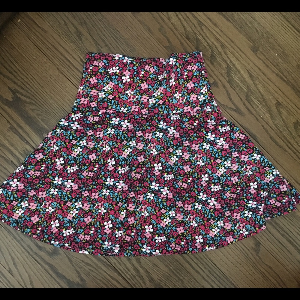 Floral skirt. High wasted or can be folded down.