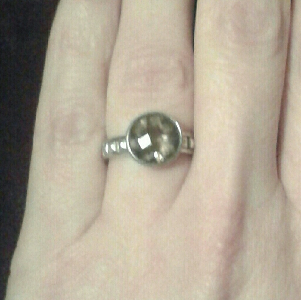 New Artisan Natural Smokey Topaz Solid925S Rg