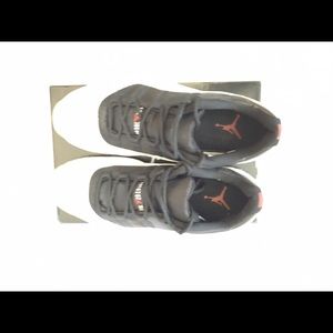 Air Jordan 11 Retro Low White/Black/Red, Size 11.5