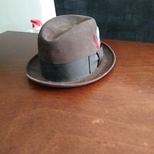 Brown "Romelli"  Hughes & Hatcher vintage hat