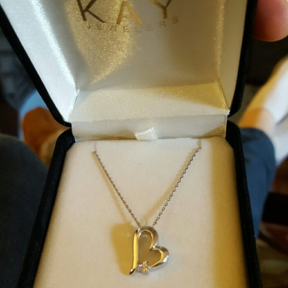 Kay jeweler's heart necklace
