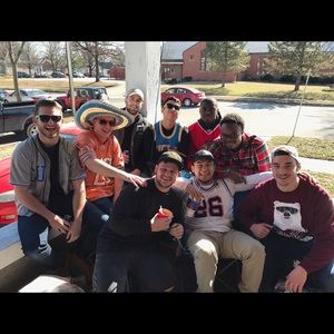 Meet your Posher, Damian