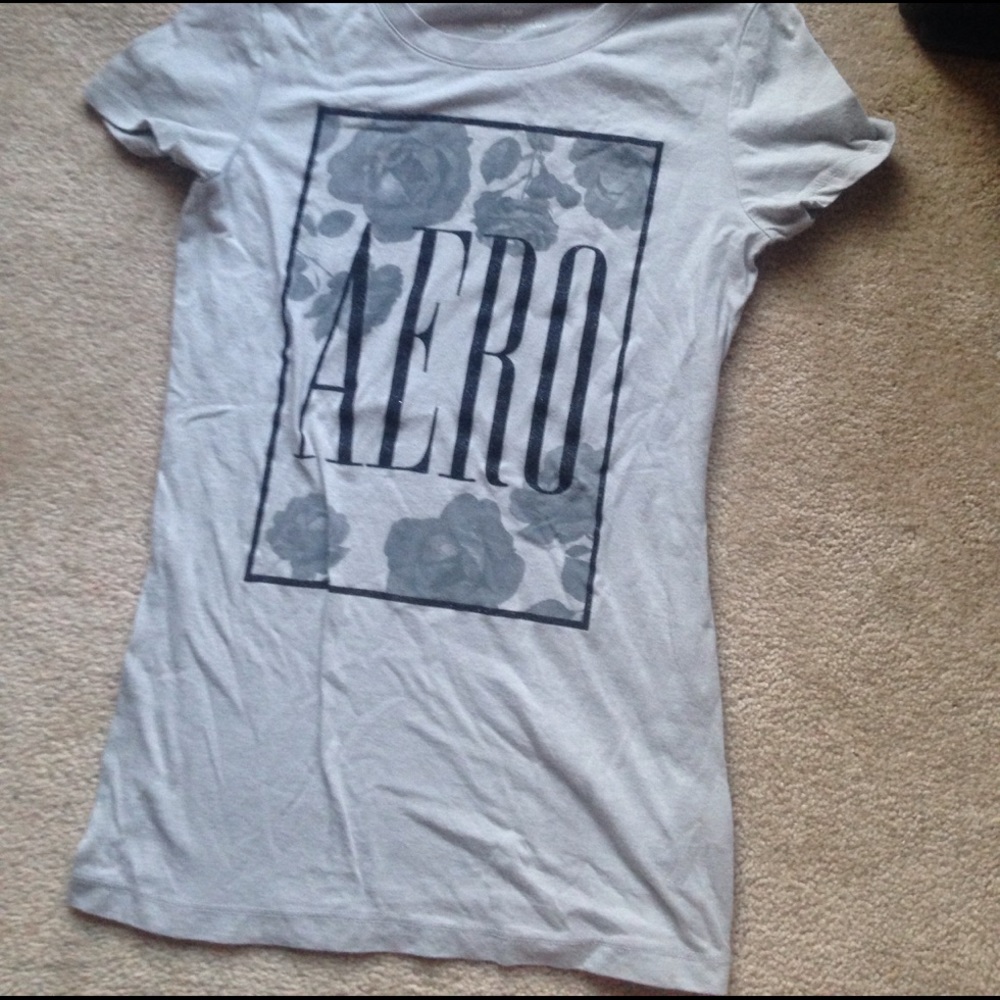 Grey Aeropostale tee shirt