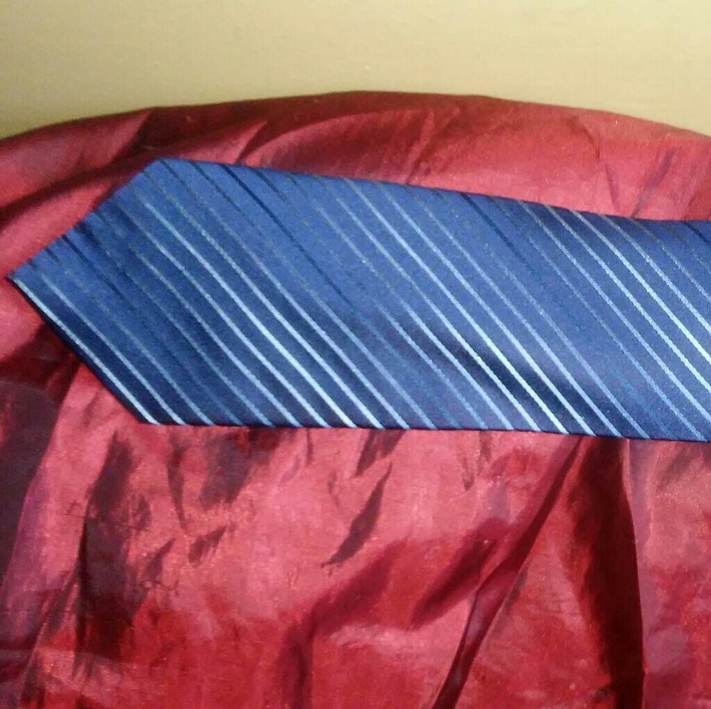 Kenneth cole reaction tie