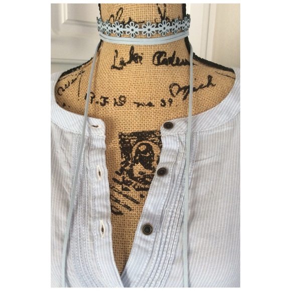 Baby Blue Suede Choker - Picture 3 of 3