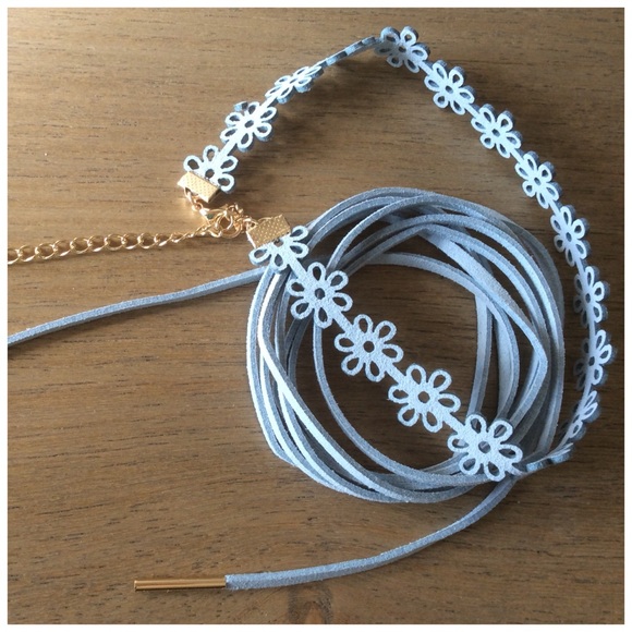 Baby Blue Suede Choker - Picture 2 of 3