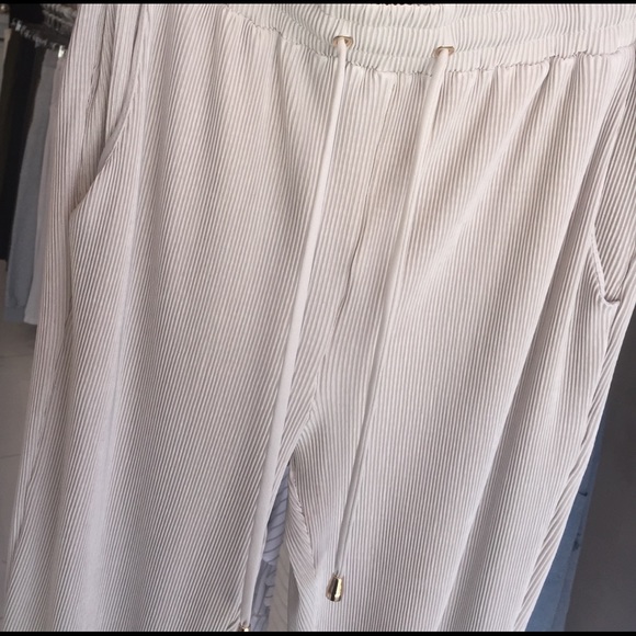 S I L V E R Crop Set TOP - Picture 2 of 4