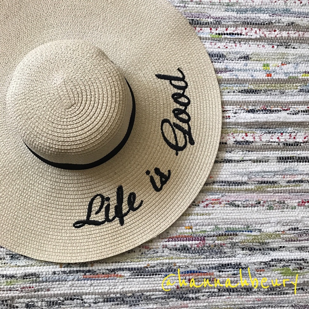 "Life is good" Floppy Beach Hat - Picture 1 of 3