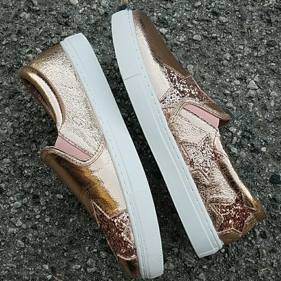 𝙇𝙖𝙨𝙩 5.5, 6, 6.5 & 7 🖤Champagne Metallic Glittery Stars Sneaker - Picture 6 of 8