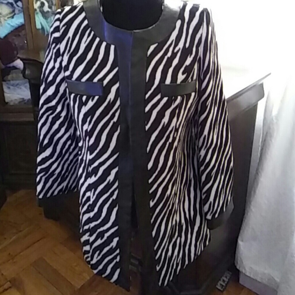 Vintage zebra print jacket.  Shell 35% Polyester,