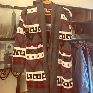 Aztec Cardigan like new !!