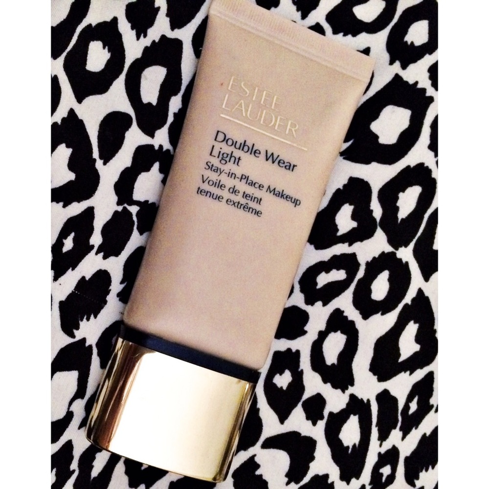 Estée Lauder double wear light