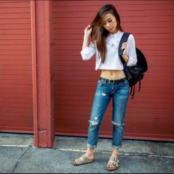 Birkenstock Shoes - 🆕 {Birkenstock} • 👣 Arizona taupe sandals 👣